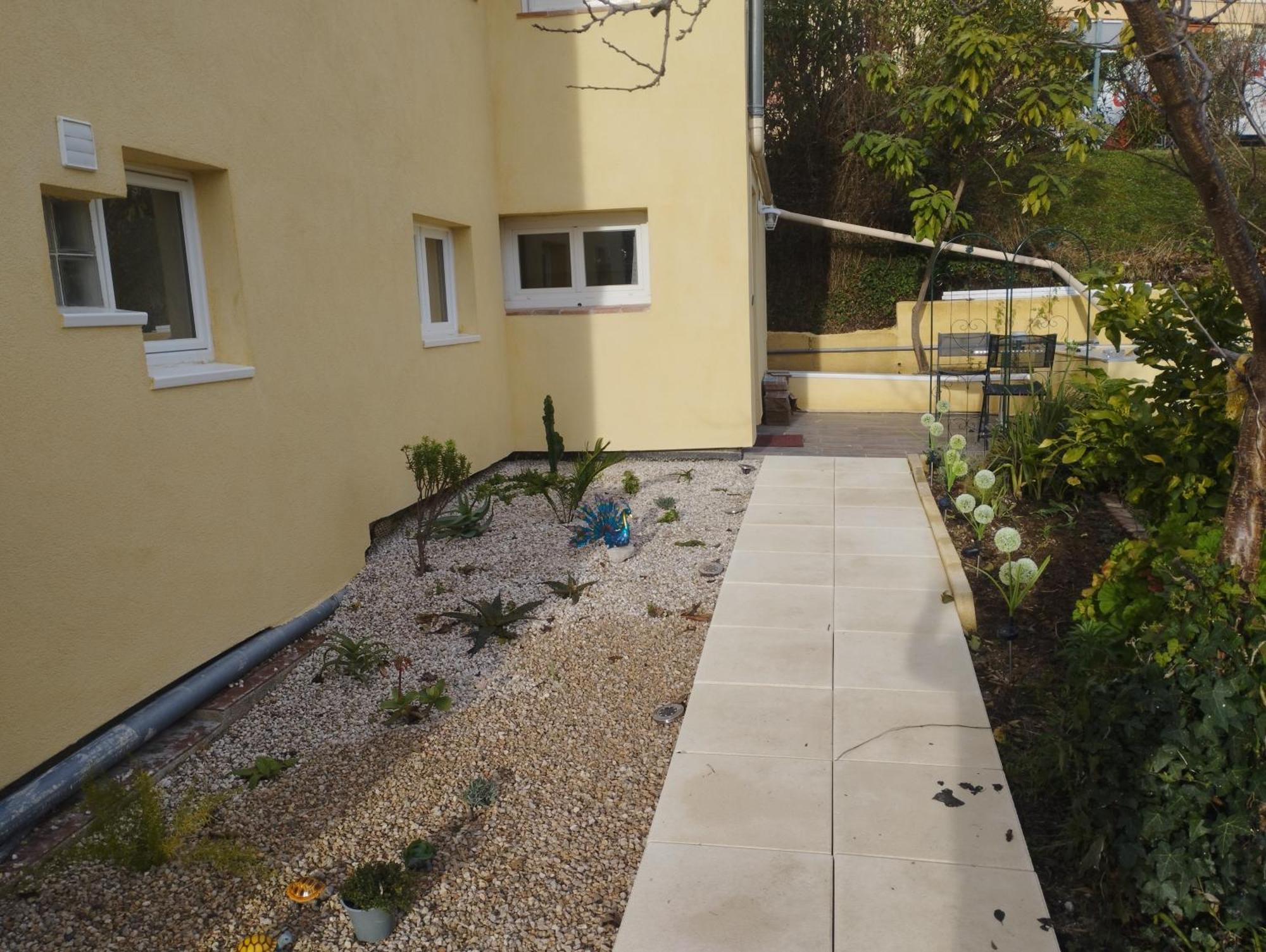 Appartement Aurore En Rez De Jardin Avec Parking Gratuit Vence Exterior foto